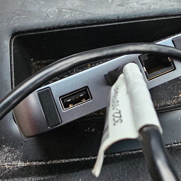 Netgear Portable Wi-Fi router M11 - Picture 2 of 6